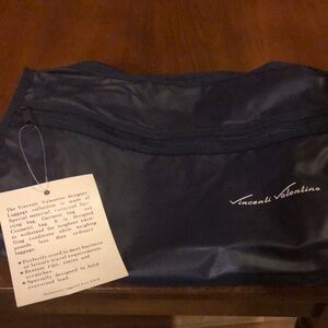 NWT Vincenti Valentino set of travel bags